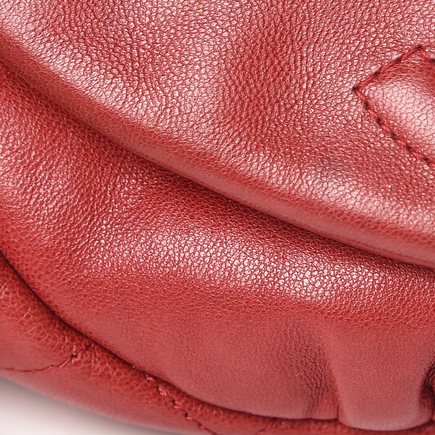 Lambskin Half Moon Wallet On Chain WOC Red