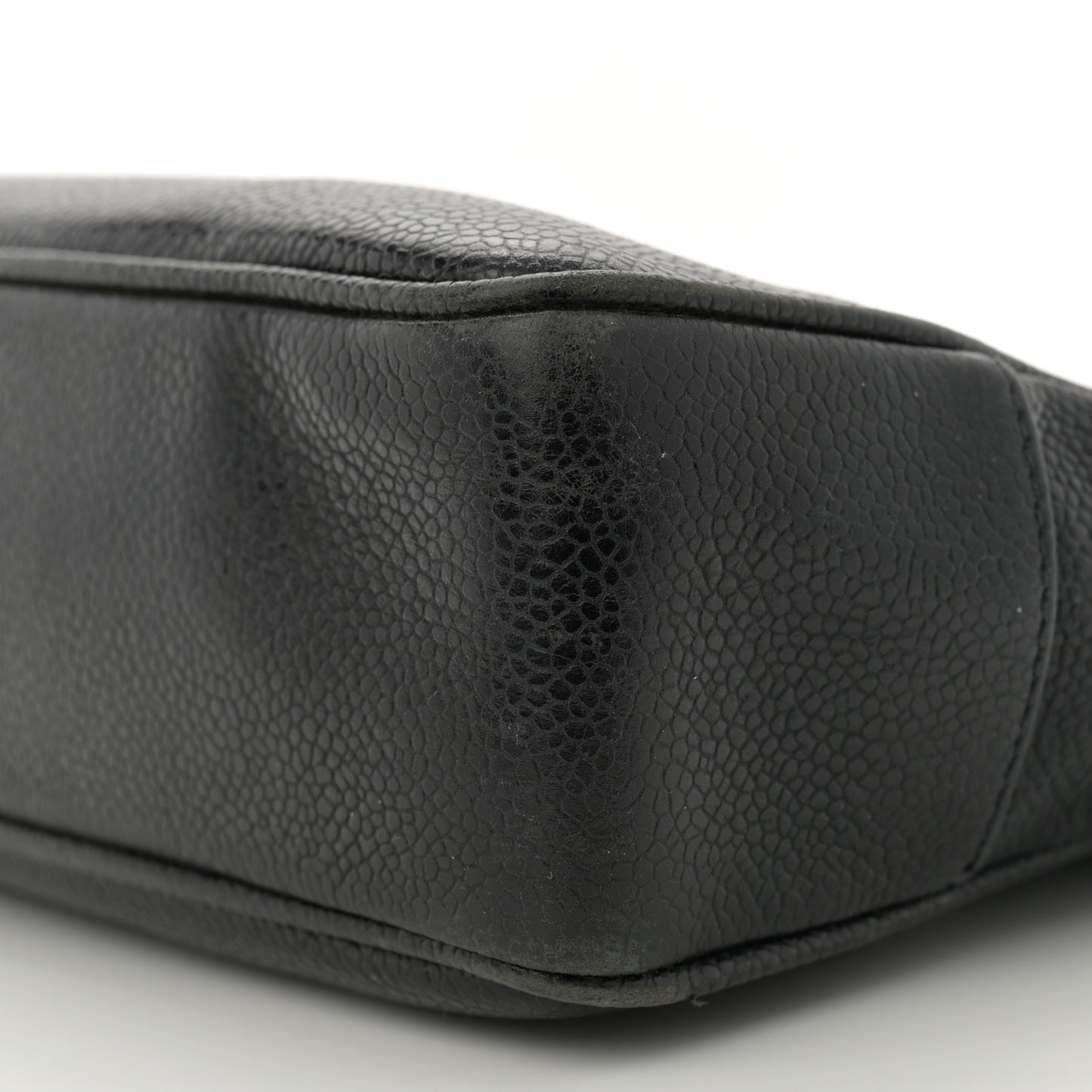Caviar Quilted Shoulder Bag Black