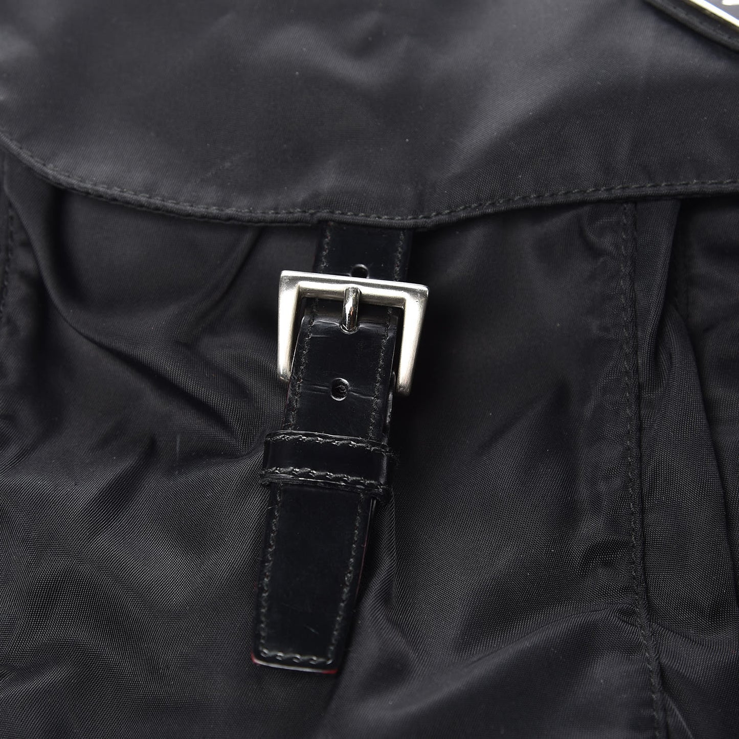Nylon Vela Messenger Bag Black