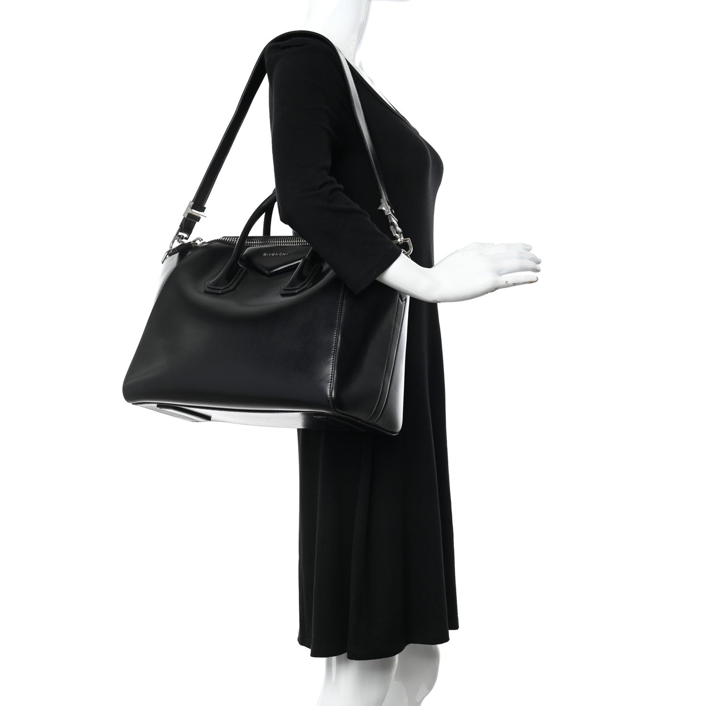 Shiny Lord Calfskin Medium Antigona Black