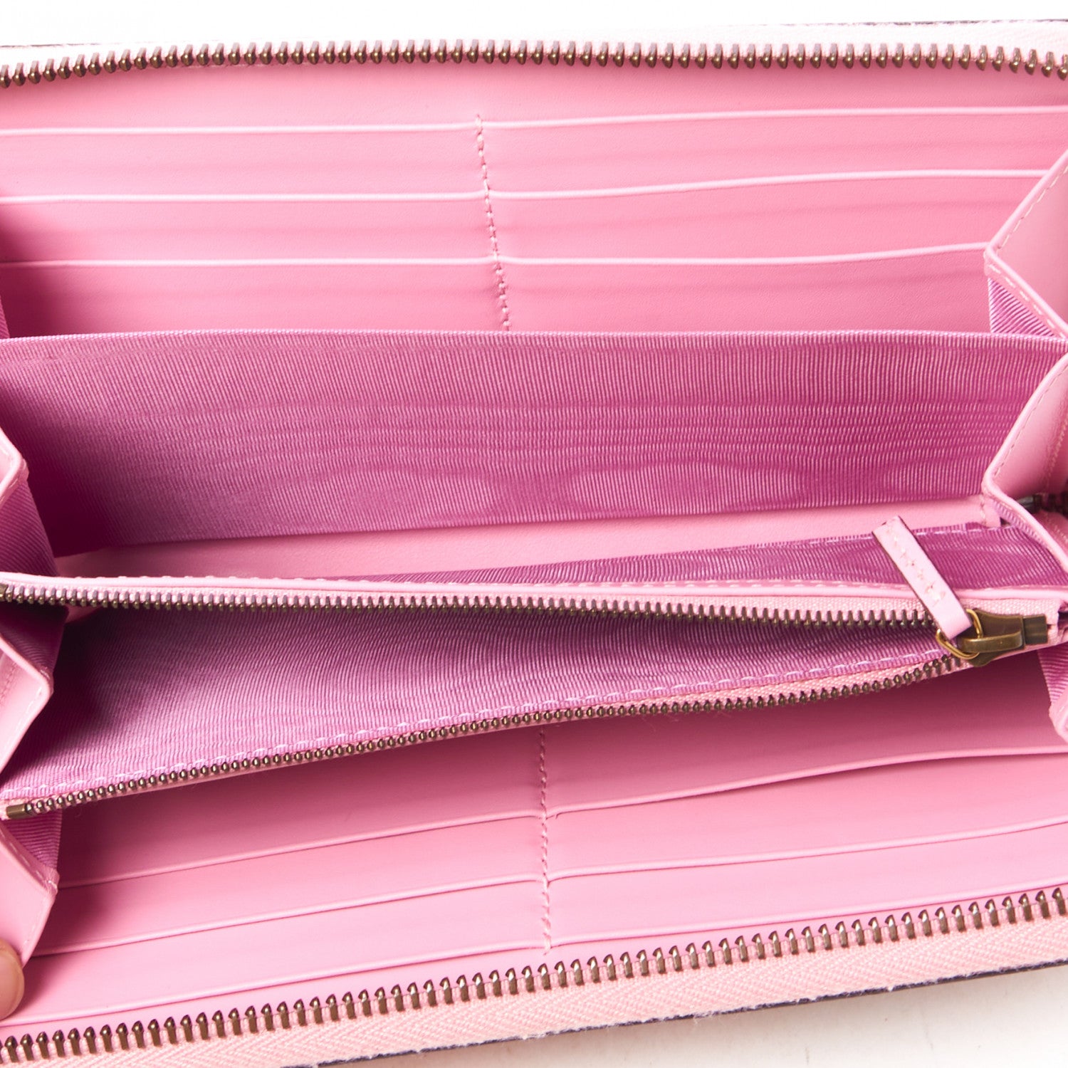 Gucci GG Supreme Monogram Strawberry Zip Around Wallet Light Pink 7 of 8