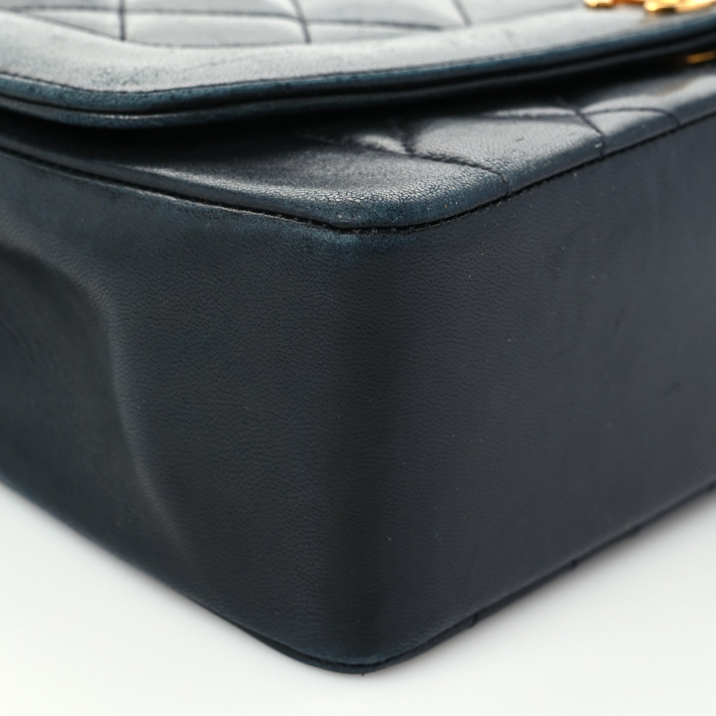 Lambskin Quilted Medium Single Flap Black