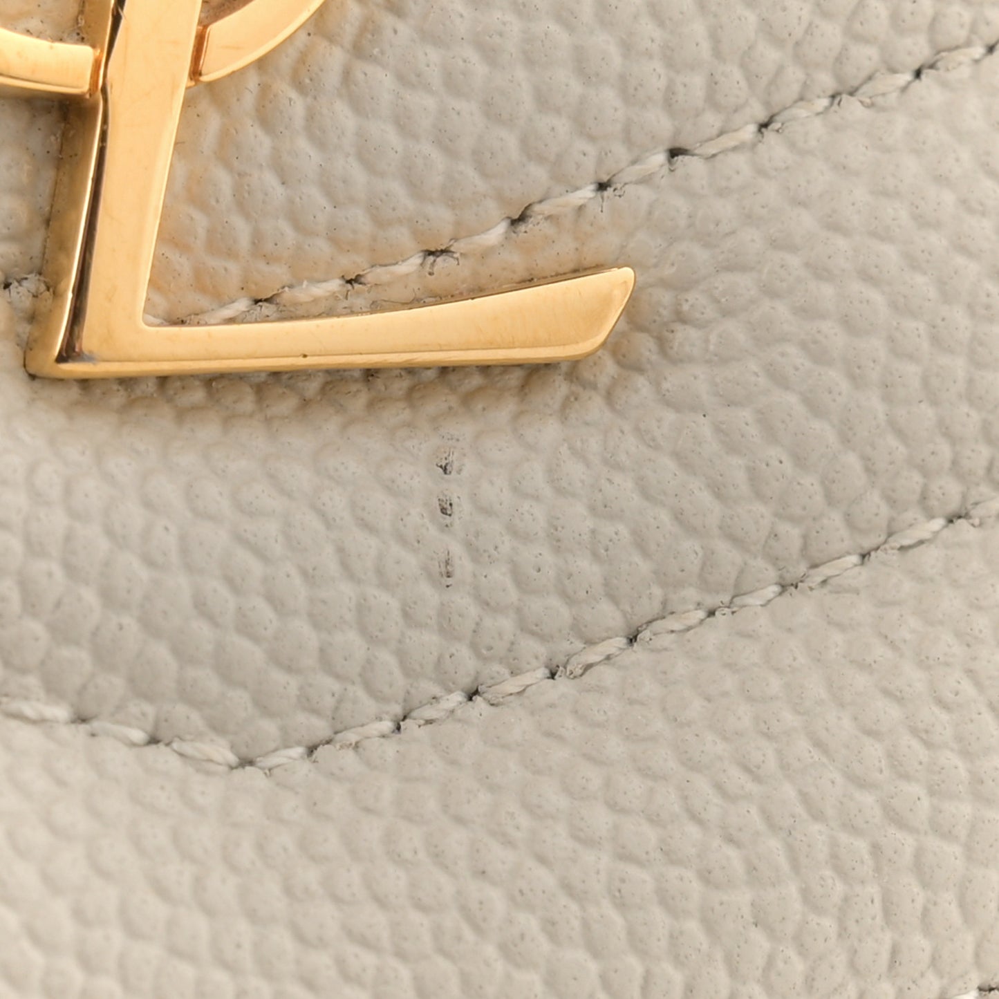 Grain De Poudre Matelasse Monogram Mini Lou Camera Bag Crema Soft