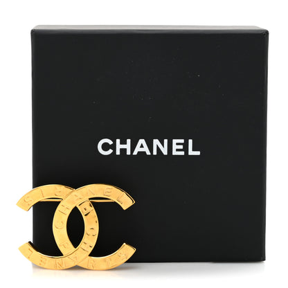 Chanel Metal Paris Button CC Large Brooch Gold 5 of 5