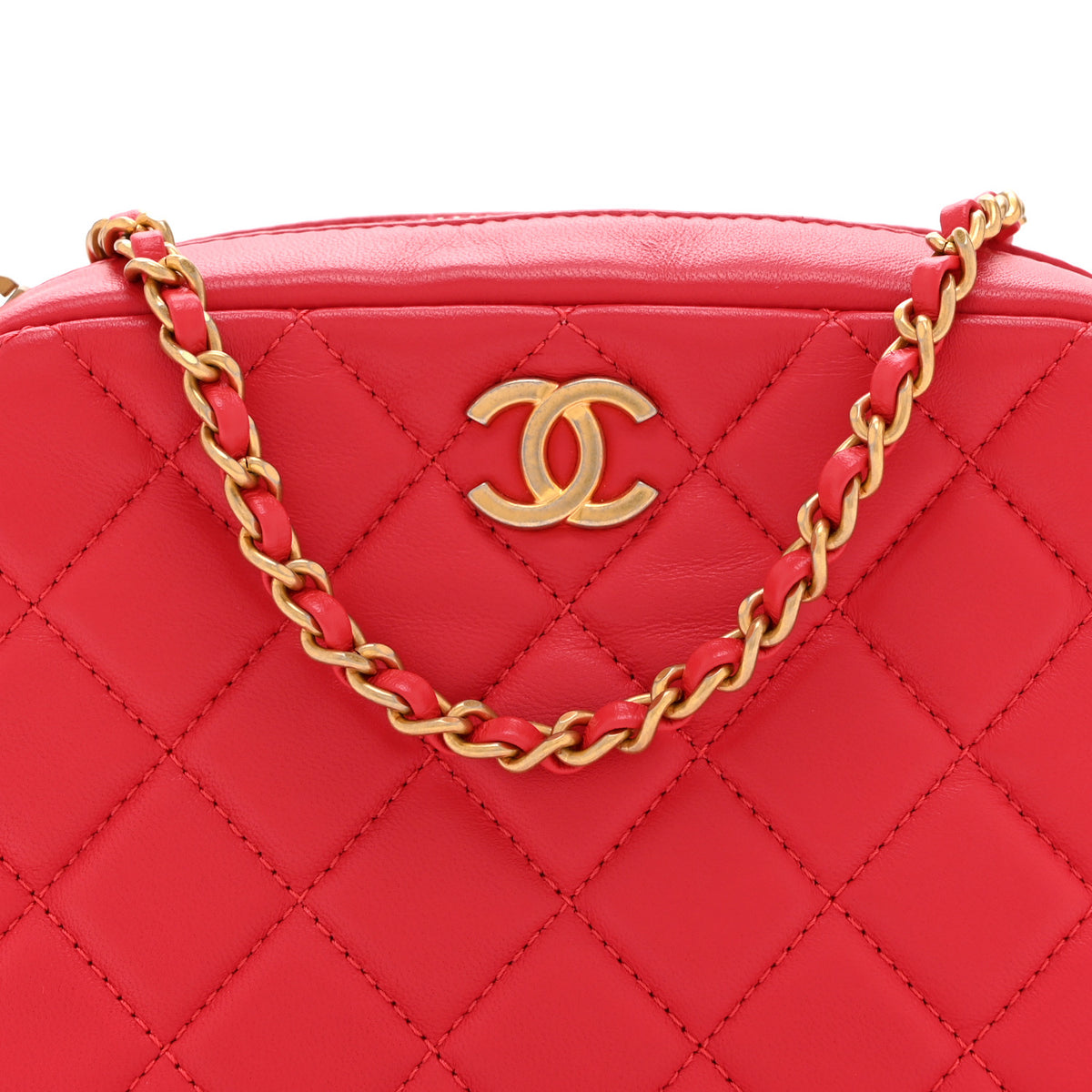 Chanel Lambskin Quilted CC Pearl Crush Camera Case Red 8 of 10