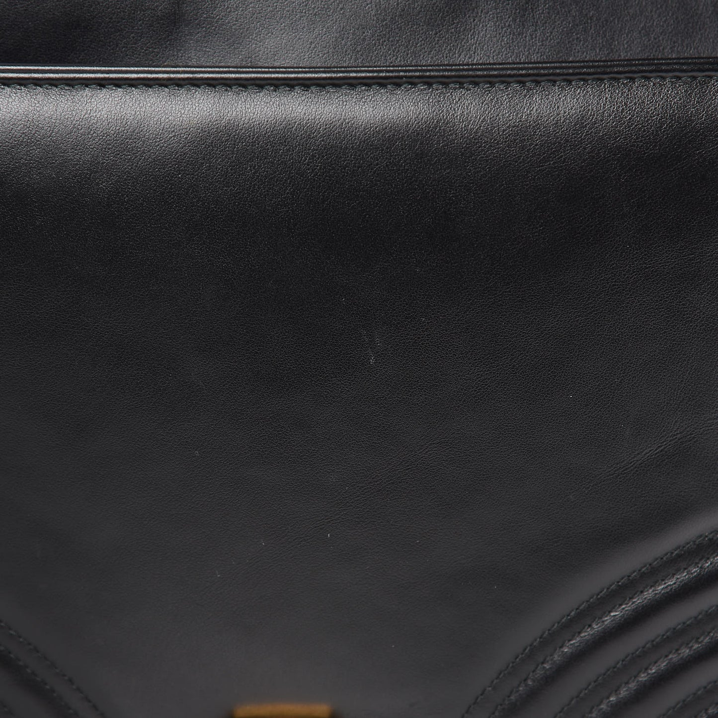 Calfskin Matelasse Medium GG Marmont Top Handle Shoulder Bag Black