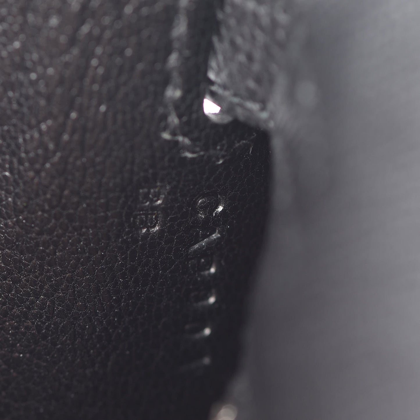 Epsom Kelly Sellier 25 Black