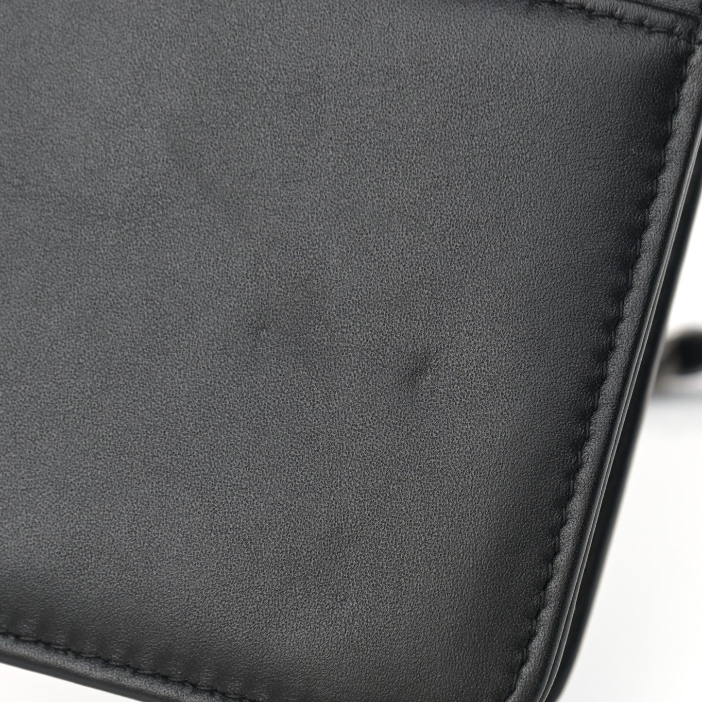 Calfskin Chain 20s Signe Wallet on Chain WOC Black