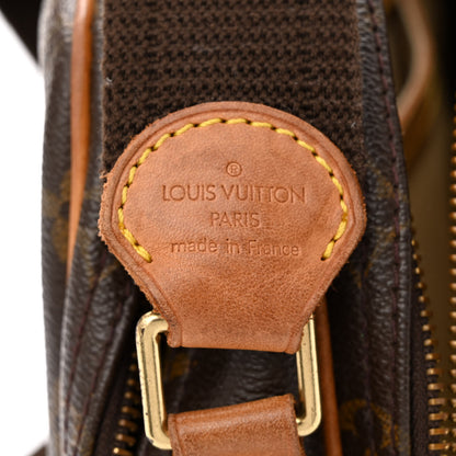 Louis Vuitton Monogram Reporter PM 7 of 11