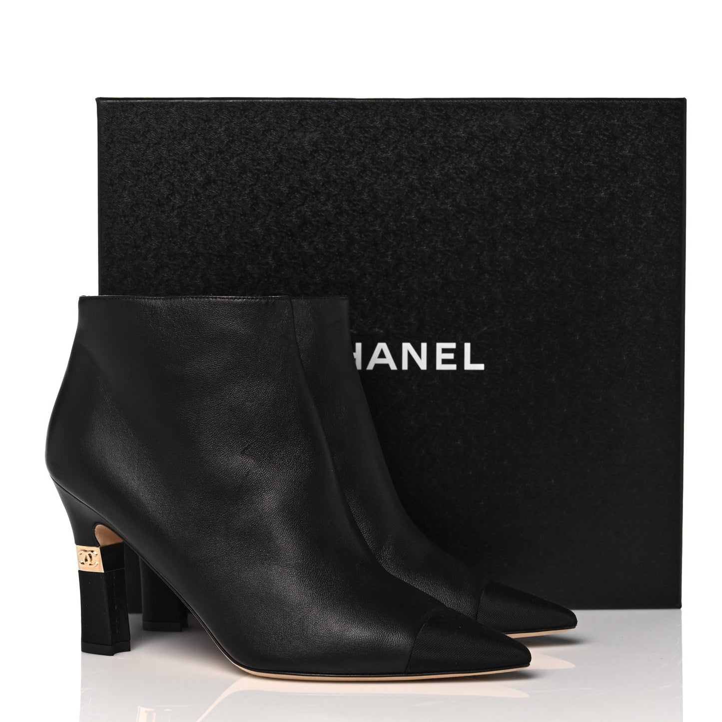Lambskin Grosgrain Cap Toe Short Ankle Boots 40 Black