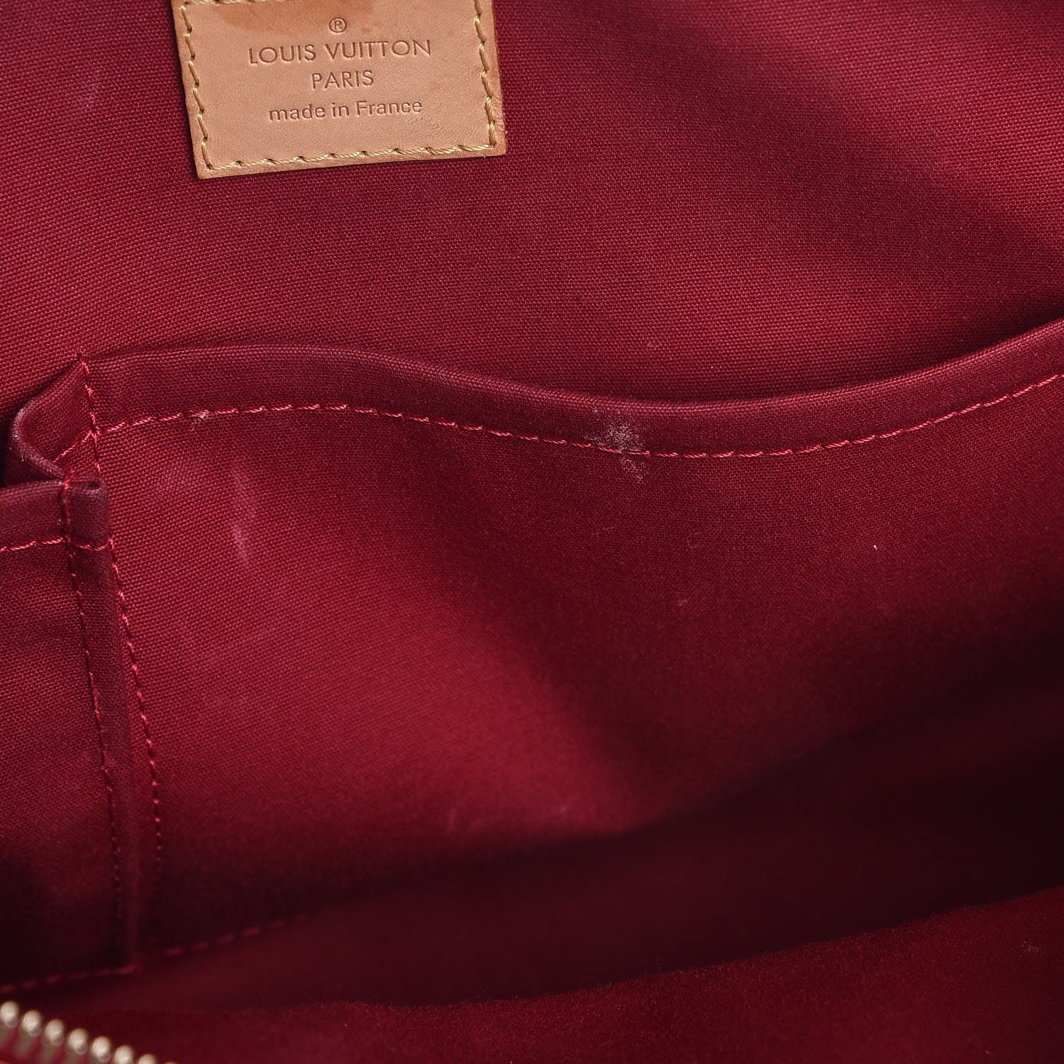 Louis Vuitton Vernis Bellevue PM Pomme D'Amour 11 of 15