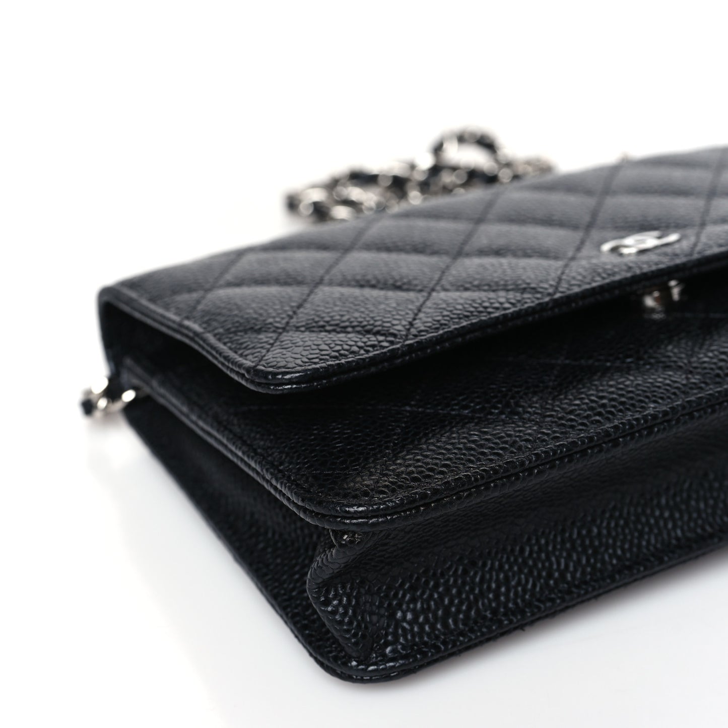 Caviar Quilted Wallet on Chain WOC Black