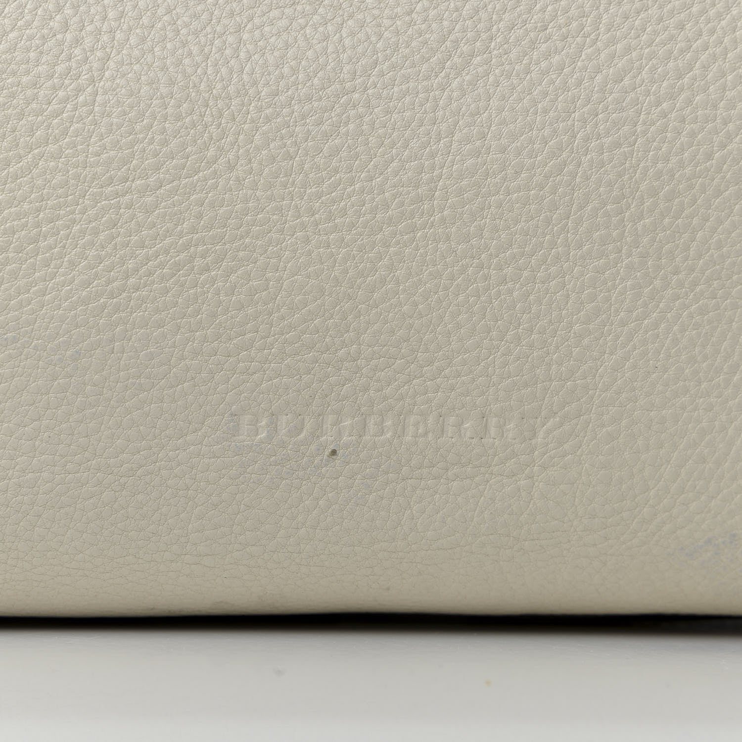 Burberry Grainy Calfskin House Check Medium Maidstone White 10 of 11