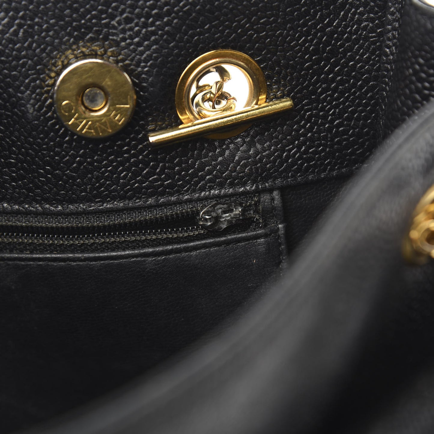 Caviar Flap Shoulder Bag Black