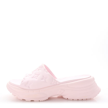 Louis Vuitton Rubber Monogram Embossed Pool 55 Flat Comfort Mule 39 Rose Clair 1 of 11