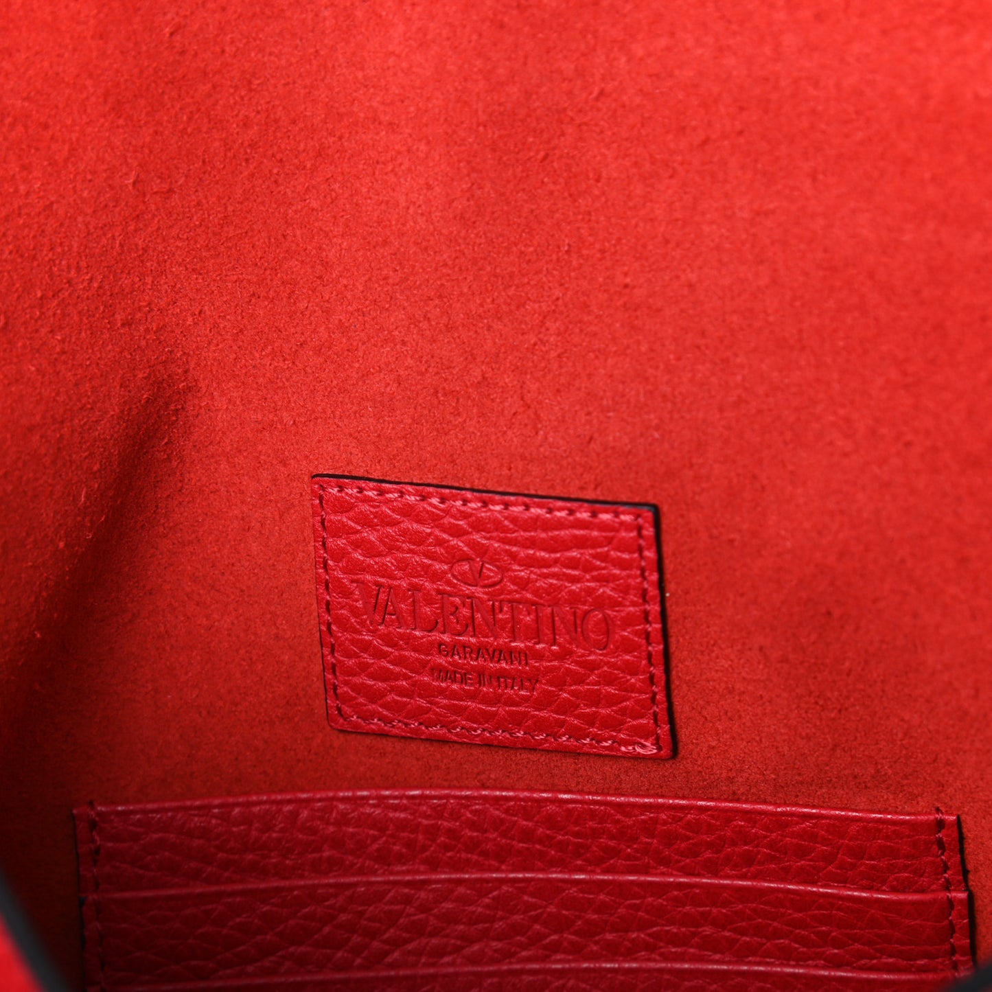 Pebbled Calfskin Medium Rockstud Envelope Flat Wristlet Pouch Rouge Pur