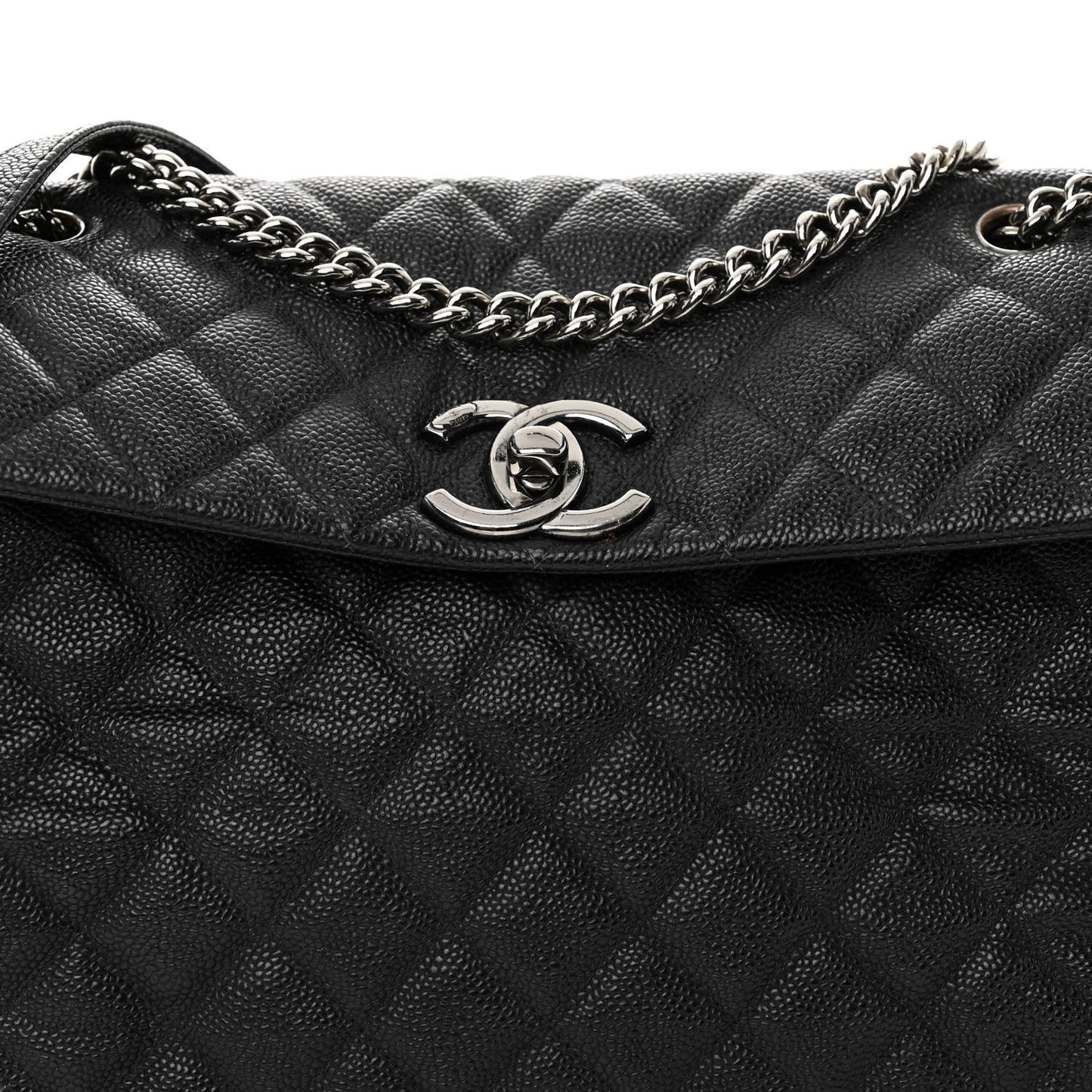 Iridescent Caviar Medium Lady Pearly Flap Black