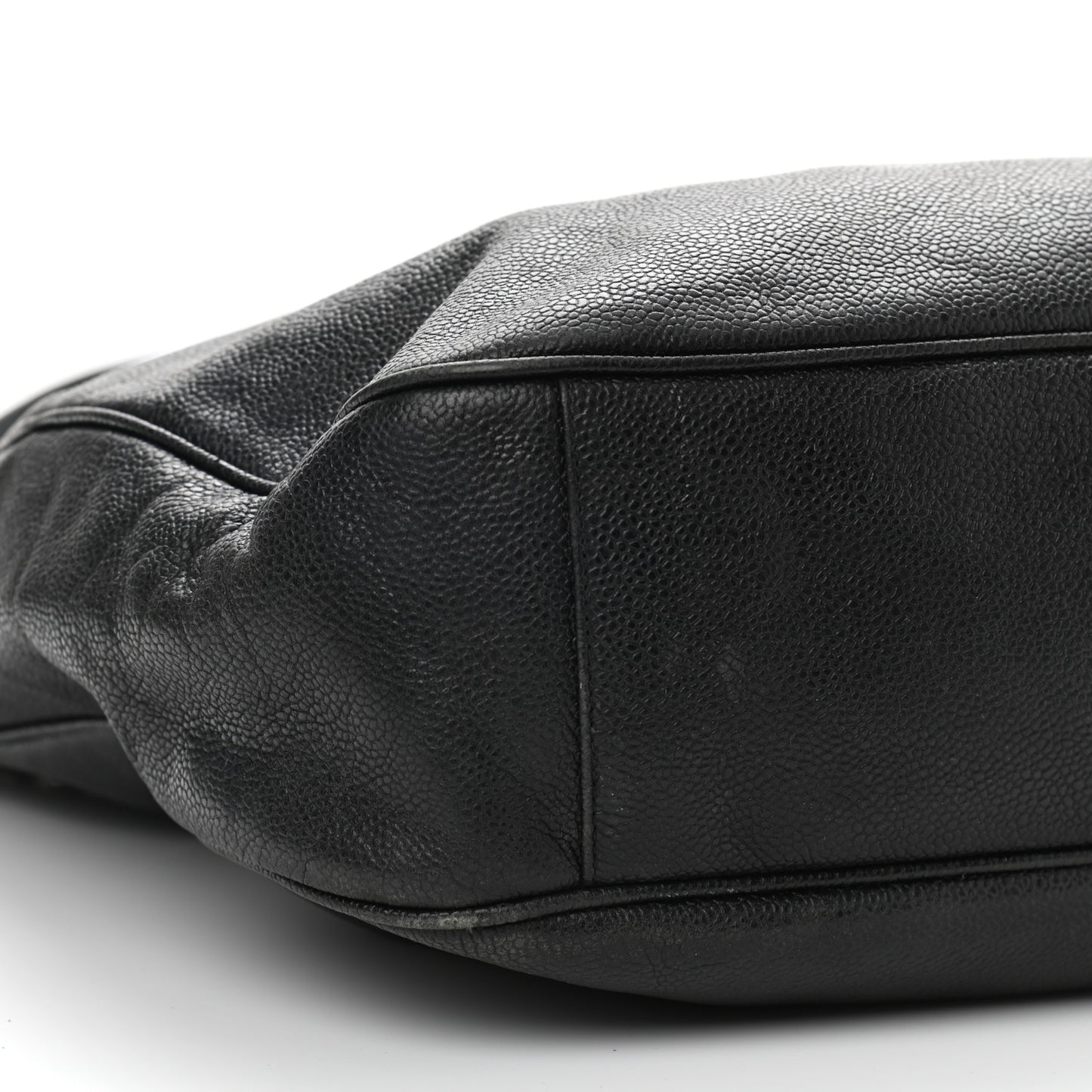 Caviar CC Shoulder Bag Black