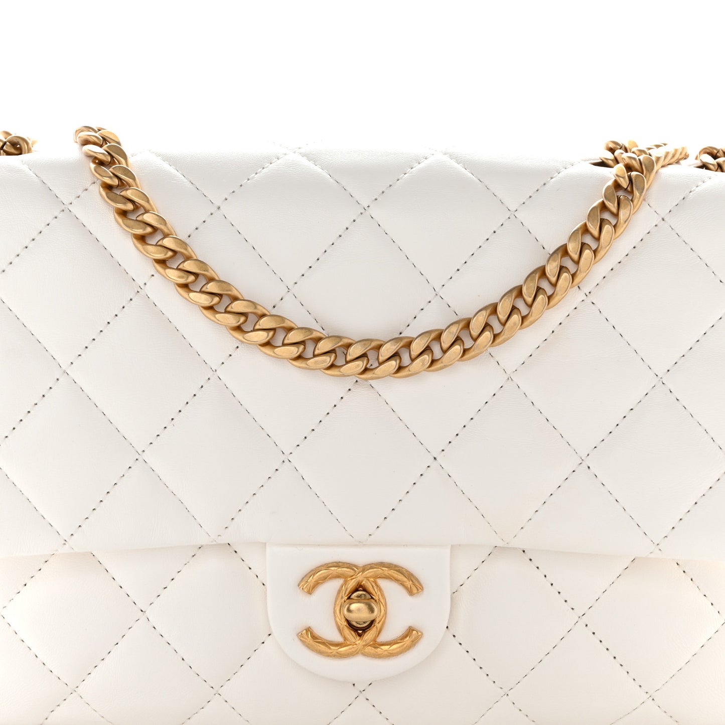 Lambskin Quilted Medium Pillow Crush Flap White