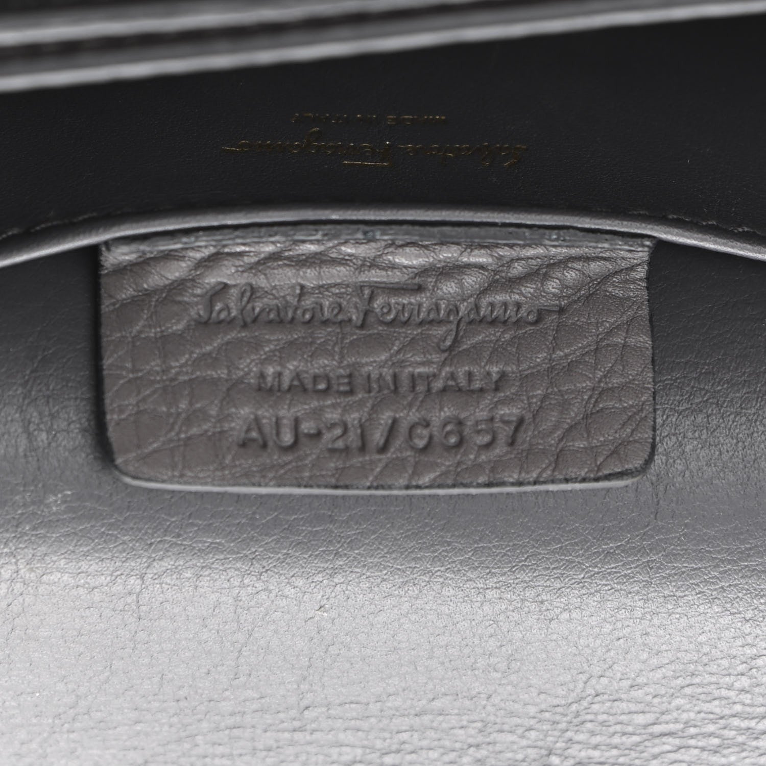 Salvatore Ferragamo Pebbled Calfskin Ginevra Chain Bag Grey 6 of 15