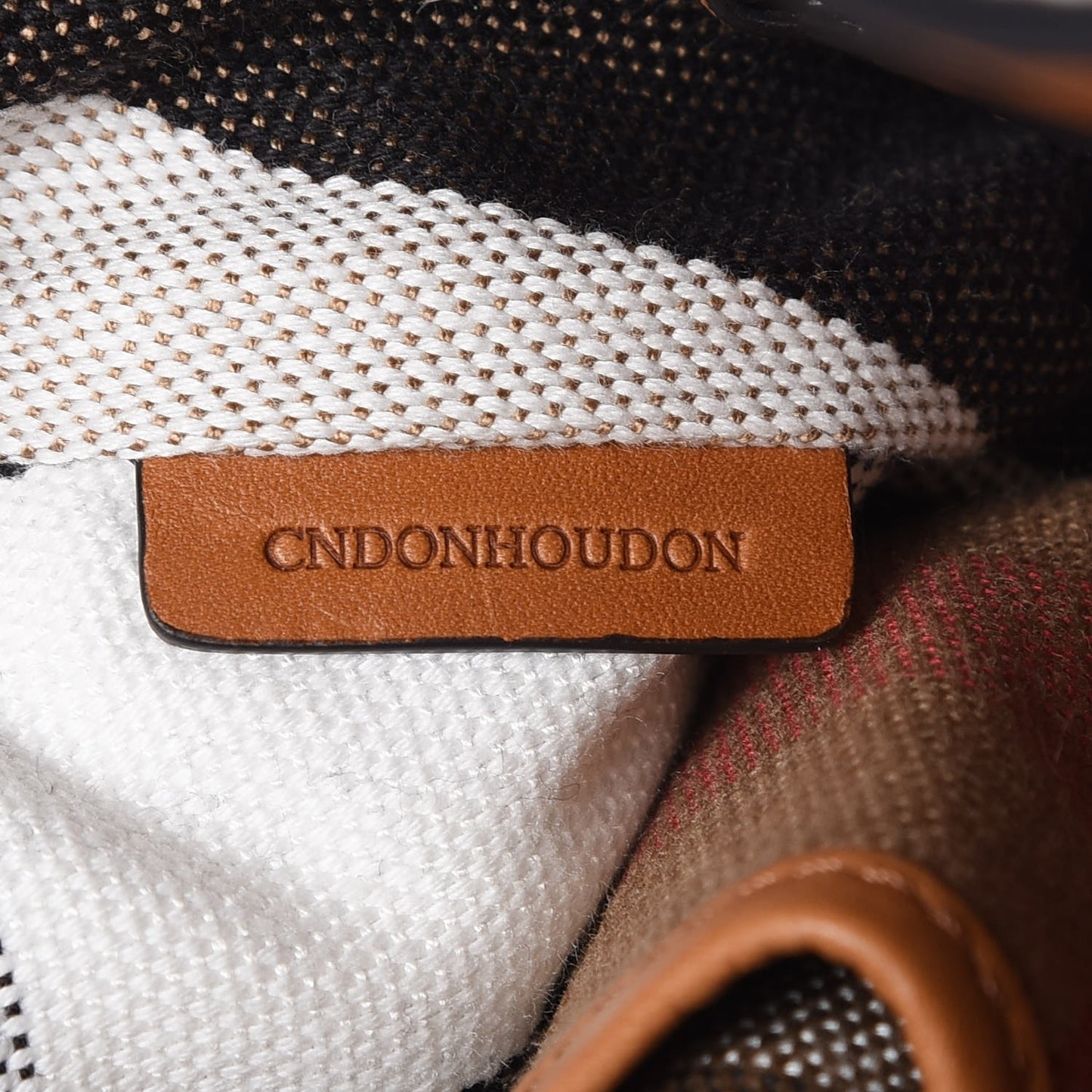 Grainy Calfskin House Check Small Maidstone Saddle Brown