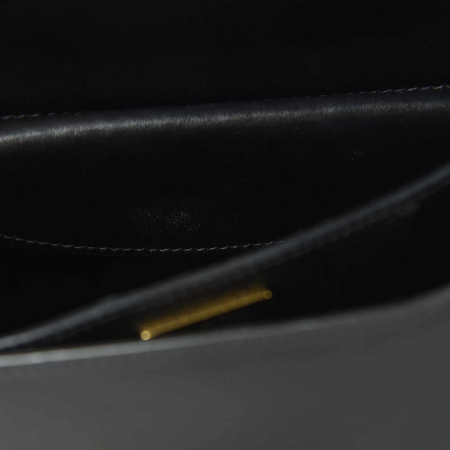 City Calf Saffiano Cahier Bag Black