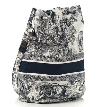 Christian Dior Technical Fabric Embroidered Toile De Jouy Sauvage DiorTravel Pouch Blue 2 of 8