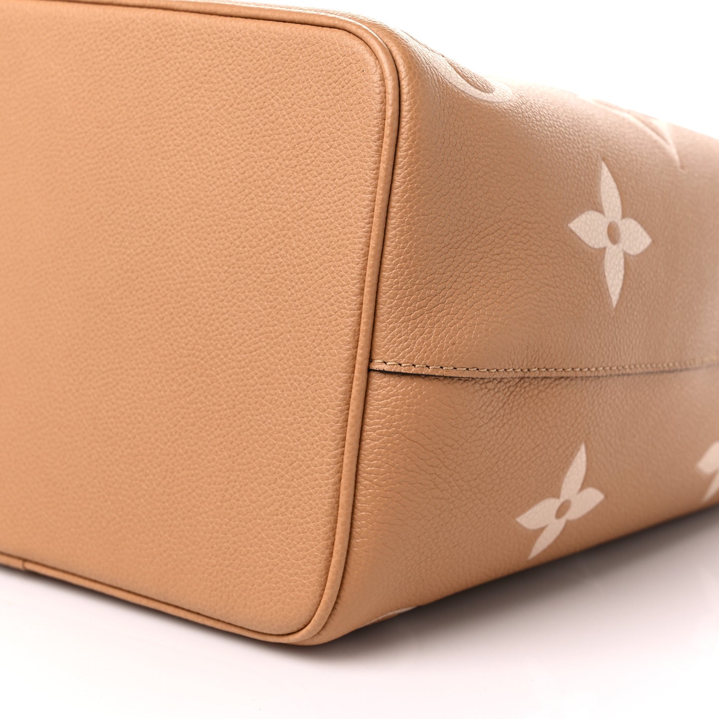 Empreinte Monogram Giant Neonoe MM Arizona Beige