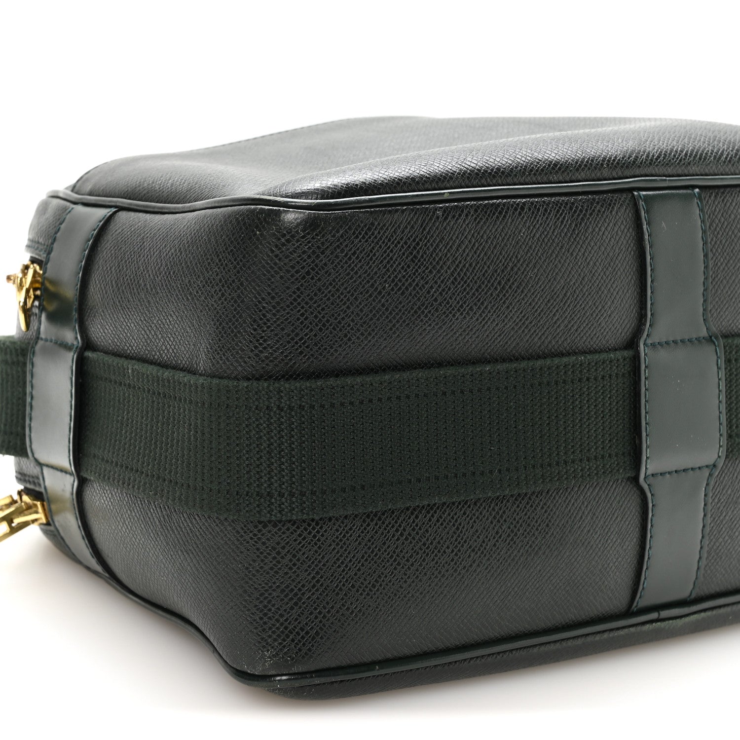 Louis Vuitton Taiga Reporter Messenger Epicea 8 of 10