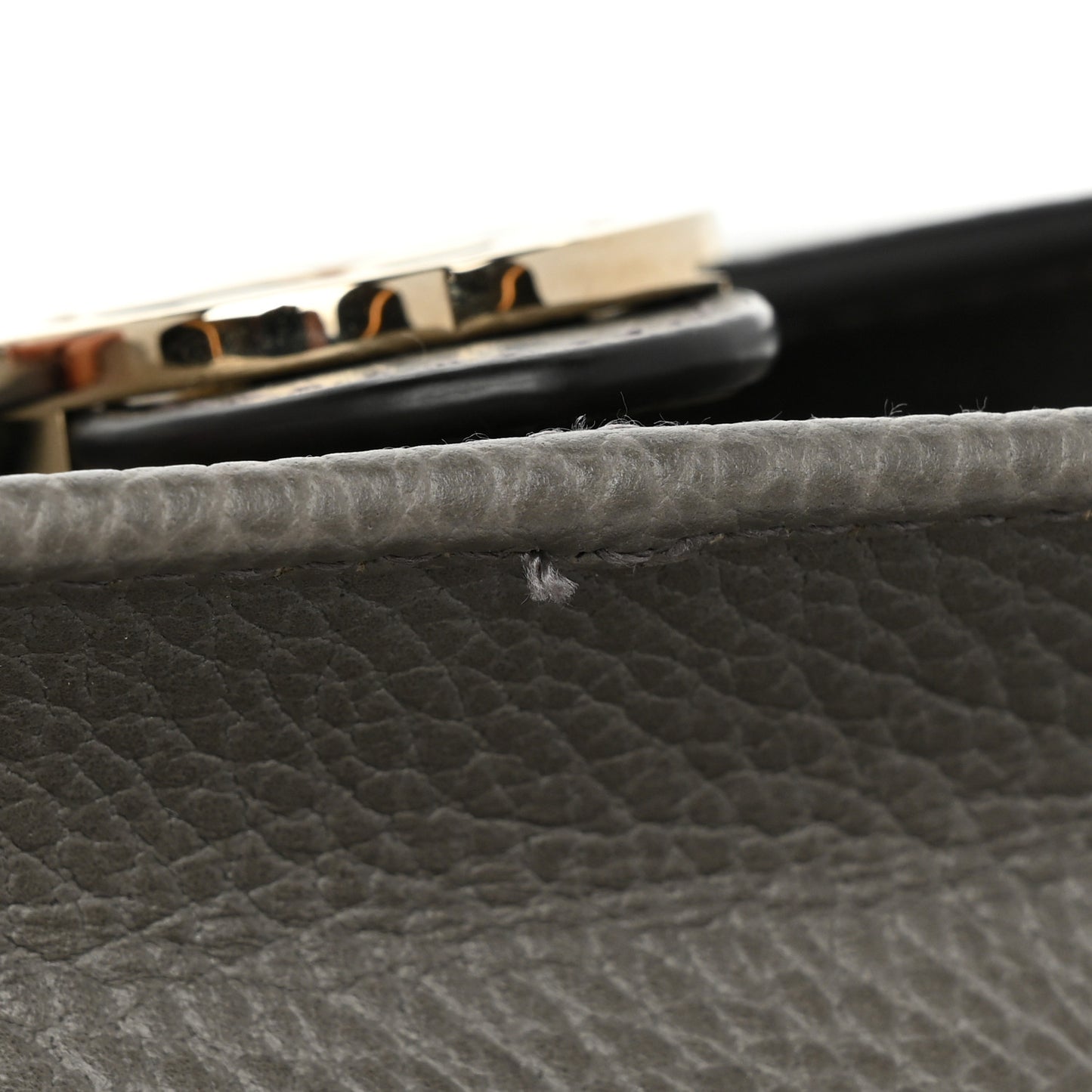 Dollar Calfskin Interlocking G Chain Wallet Loess