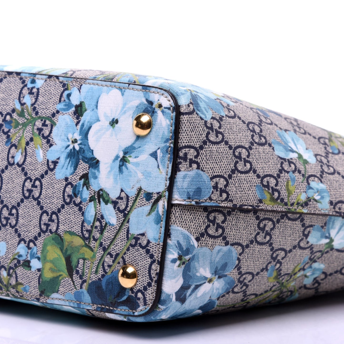 GG Supreme Monogram Blooms Medium Zippered Bucket Tote Beige Blue Navy Hibiscus Red