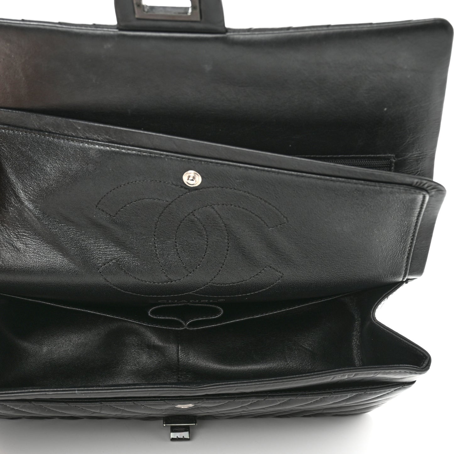 Aged Calfskin Chevron Quilted 2.55 Reissue 226 So Black