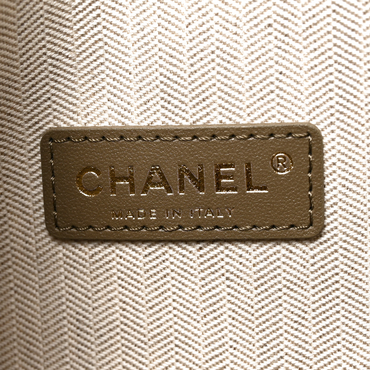 Chanel Grained Calfskin Maxi Hobo Dark Khaki 6 of 10