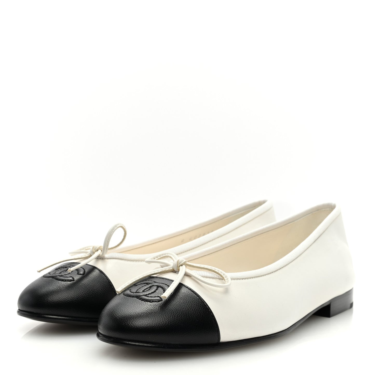 Lambskin Cap Toe CC Ballerina Flats 38.5 White Black