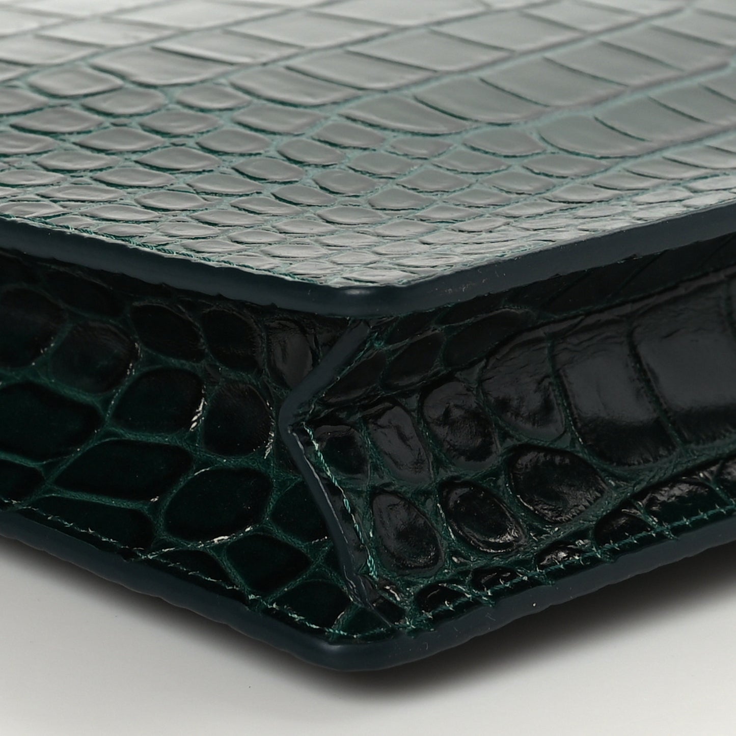 Crocodile Embossed Calfskin Medusa Small Zip Clutch Bottle Green