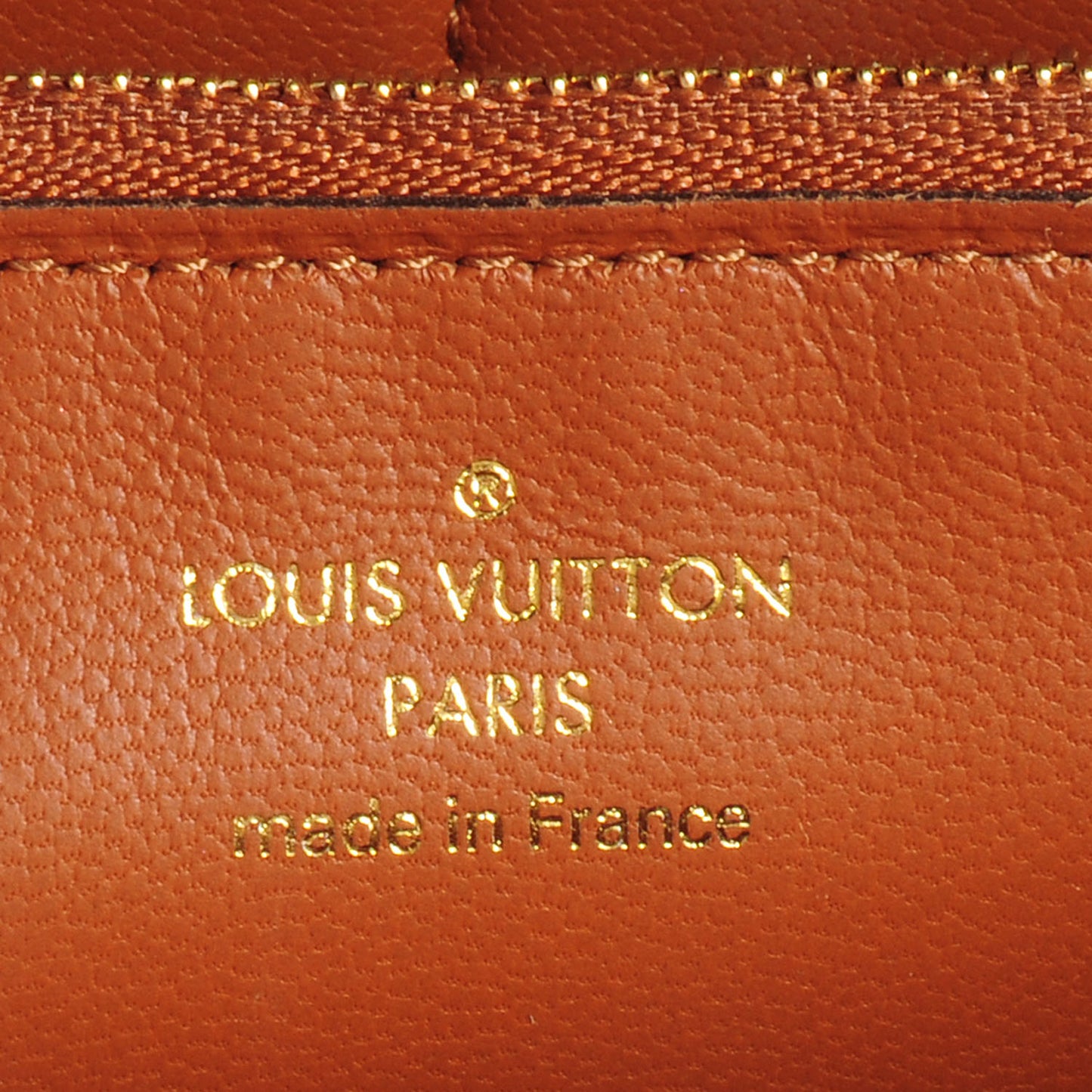 Veau Soie Leather Iena Wallet Galet