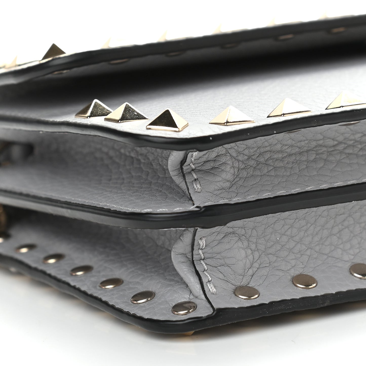 Pebbled Calfskin Rockstud Flap Wallet on Chain Pastel Grey