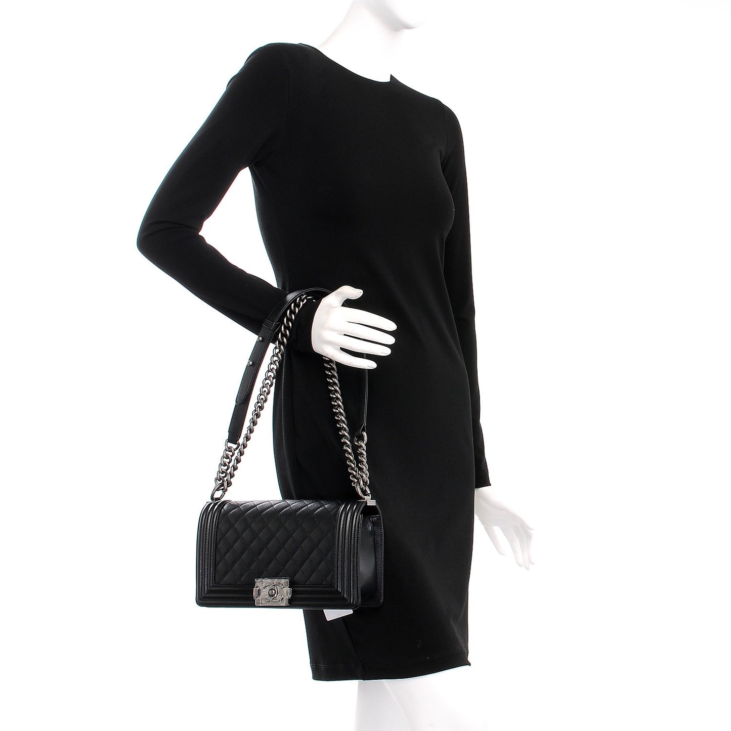 Caviar Quilted Medium Boy Flap Black