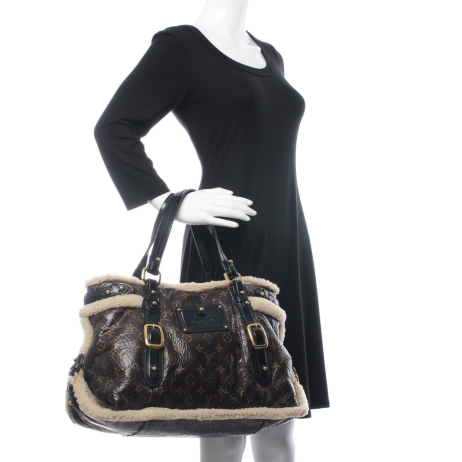 Louis Vuitton Patent Monogram Shearling Sac Thunder 2 of 25