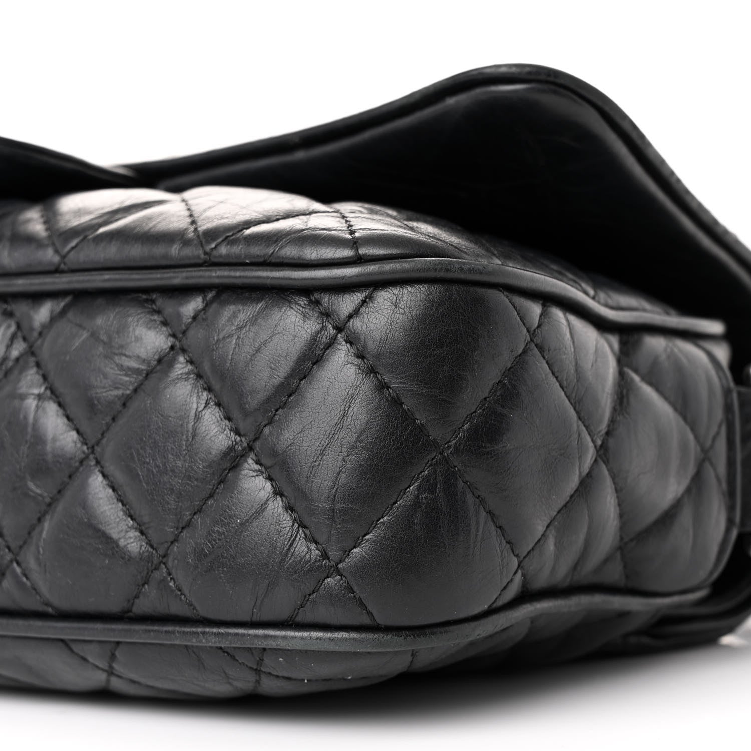Chanel Crumpled Calfskin Quilted Medium Casual Rock Flap Black 10 of 12