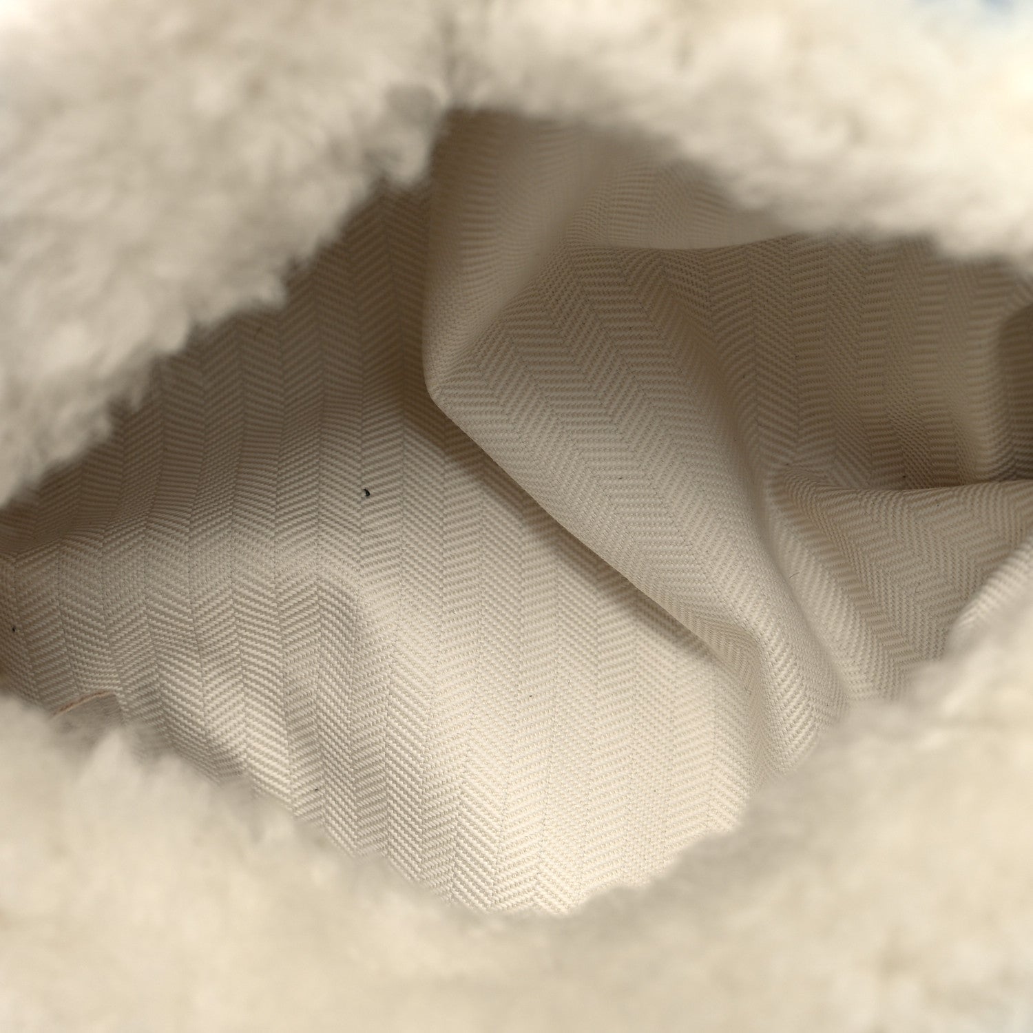 Loewe X HOWLS MOVING CASTLE Shearling Cow Shoulder Bag Multicolor