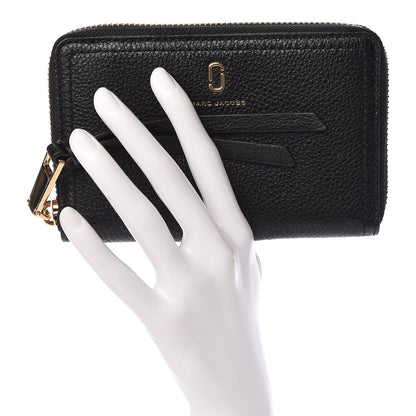 Marc Jacobs Grained Calfskin Softshot Standard Wallet Black 2 of 7