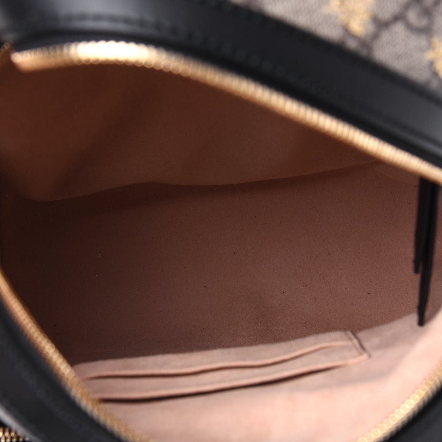 GG Supreme Monogram Bees Print Small Day Backpack Beige Oro Black
