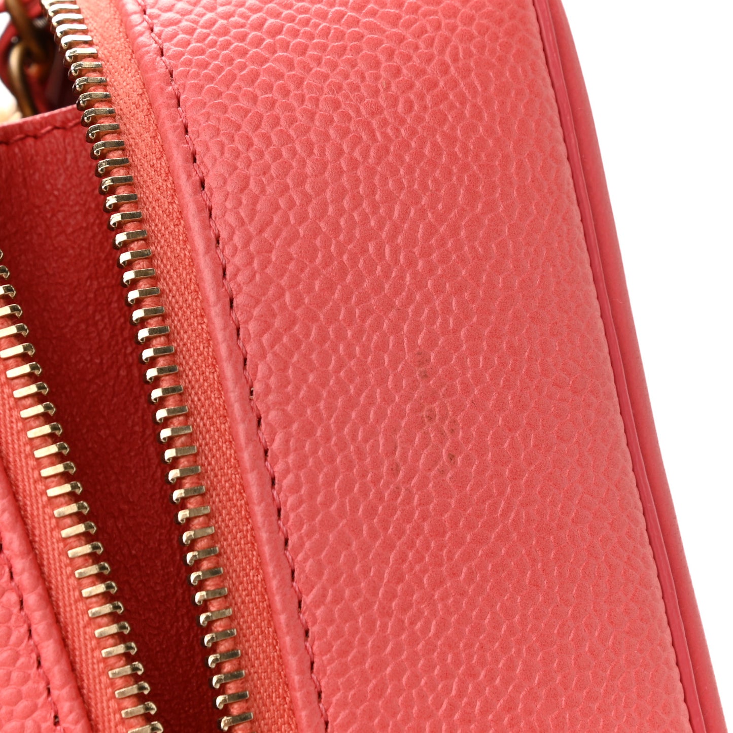 Caviar Quilted Medium CC Filigree Vanity Case Coral