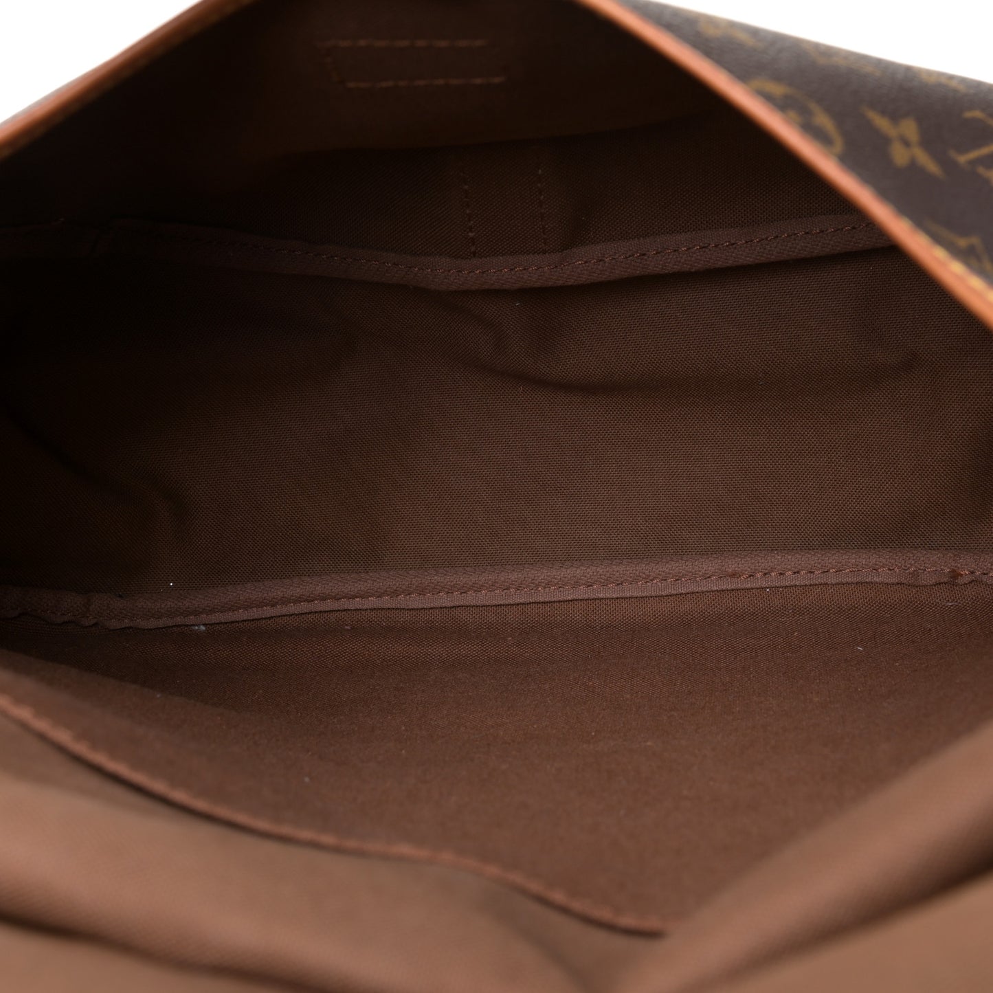 Monogram Saumur 35