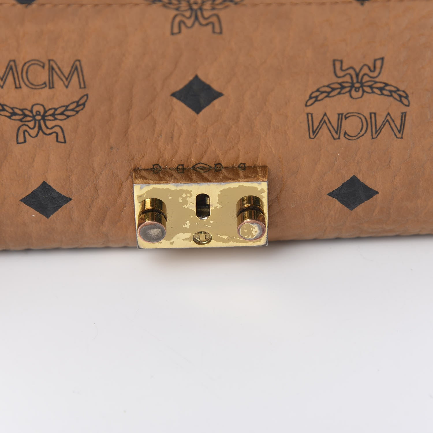 MCM Visetos Large Patricia Wallet On Chain Cognac 11 of 15