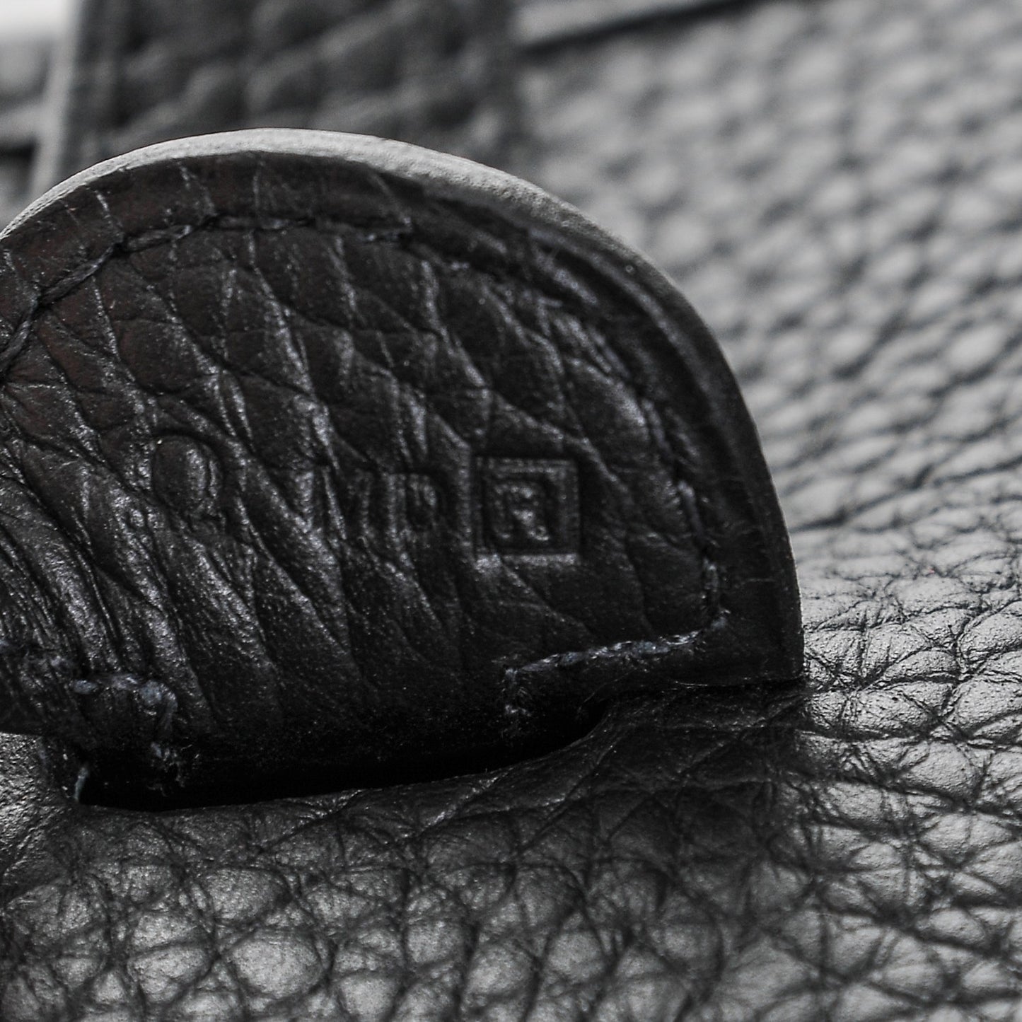 Taurillon Clemence Evelyne III PM Black