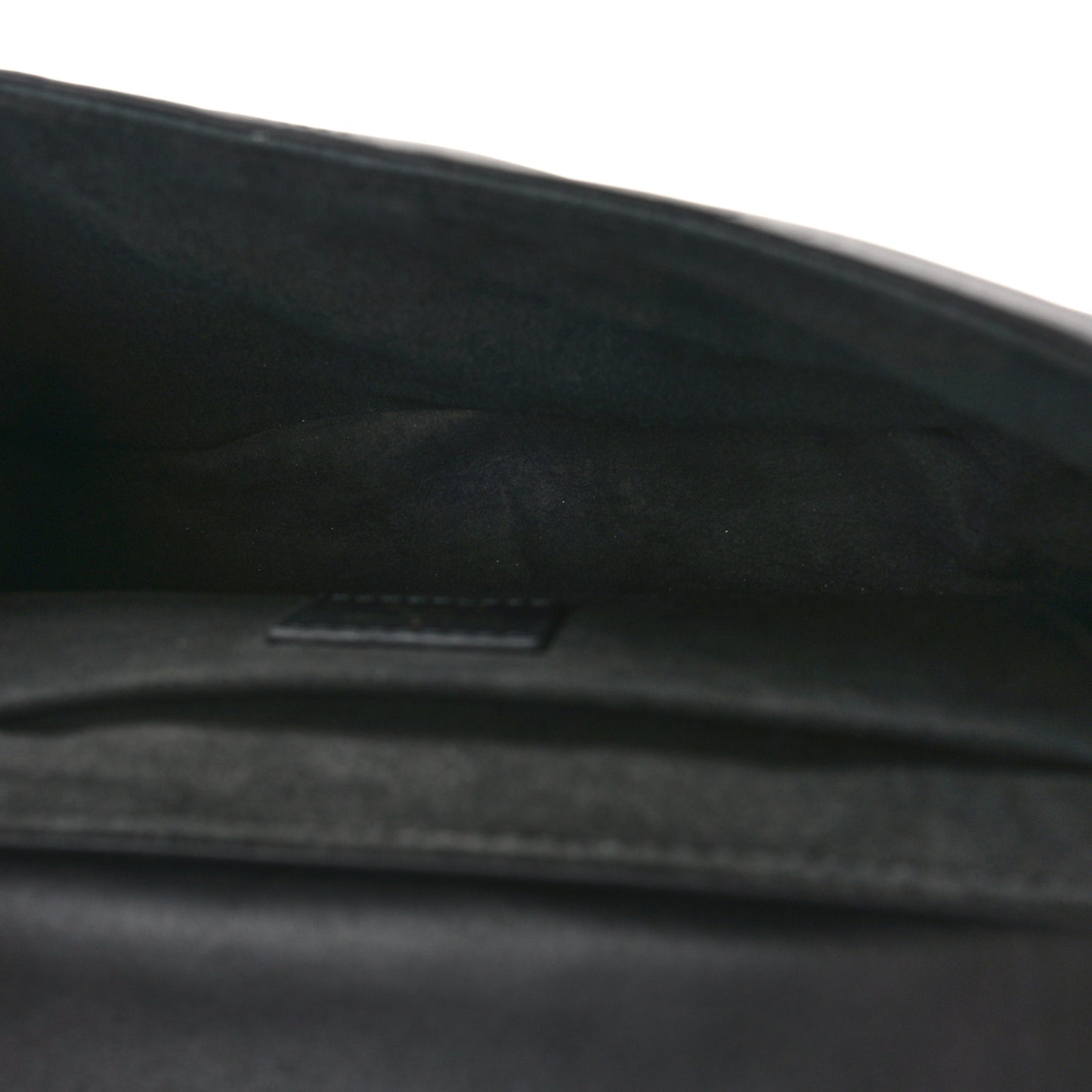 Calfskin Embroidered New Wave Chain MM Black