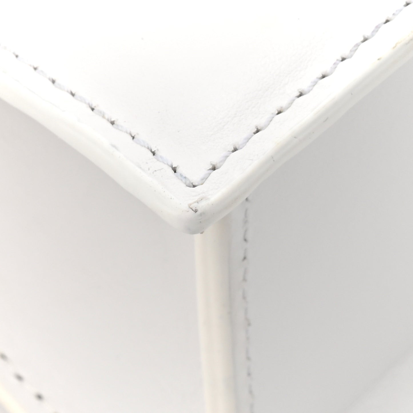 Smooth Calfskin Le Chiquito Noeud White