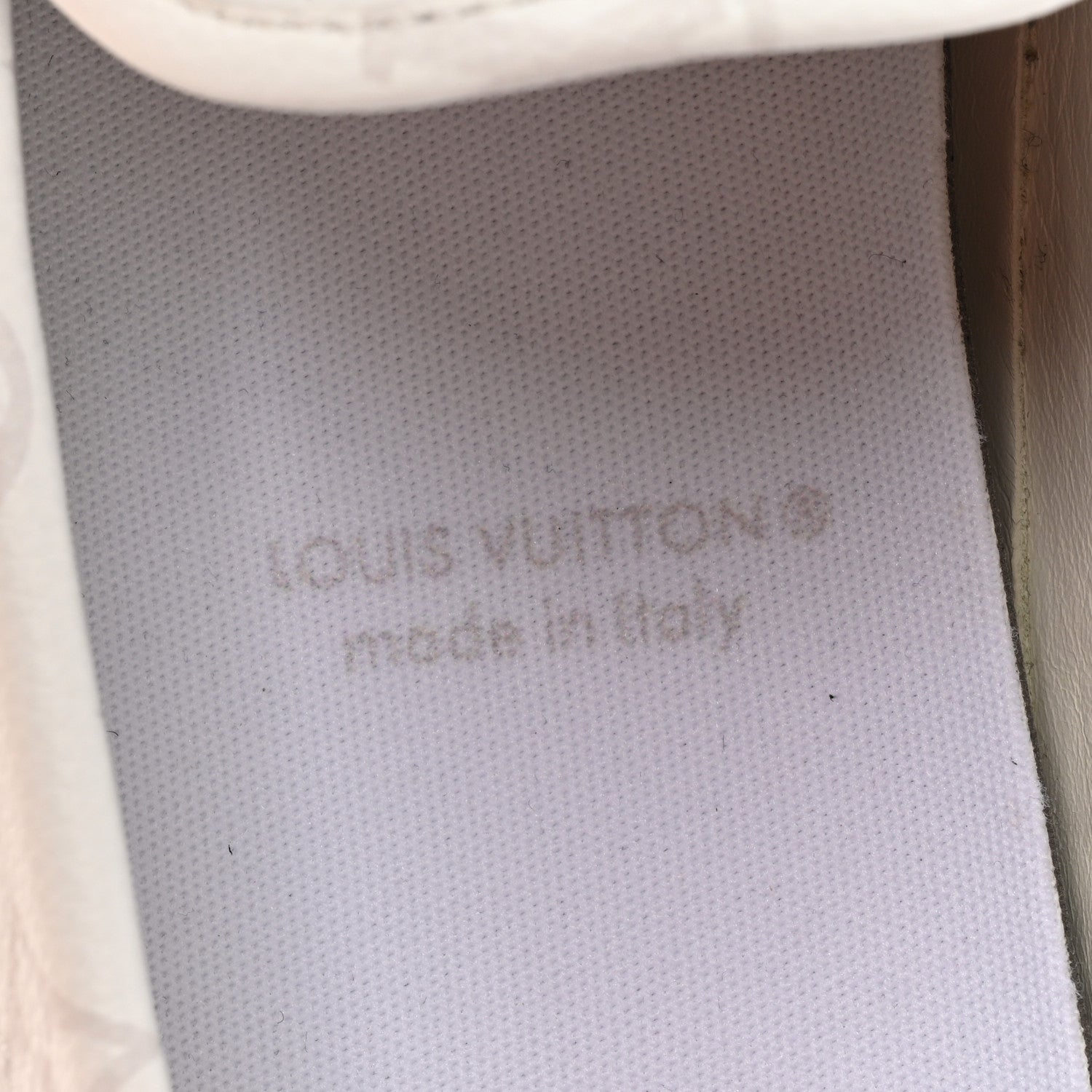 Louis Vuitton Perforated Calfskin Monogram Mens LV Racer Mocassin Loafers 8.5 White 9 of 12